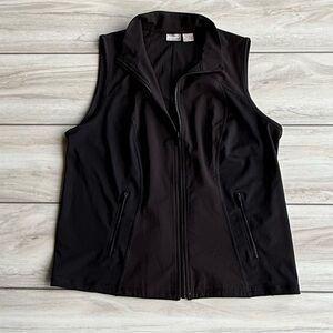 Chico's Zenergy Front Zip Vest Black Size 8/10 EUC